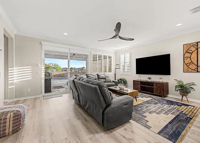 Holiday home 4br Near Westgate - Heated Pool Fire Pit & Bbq Glendale