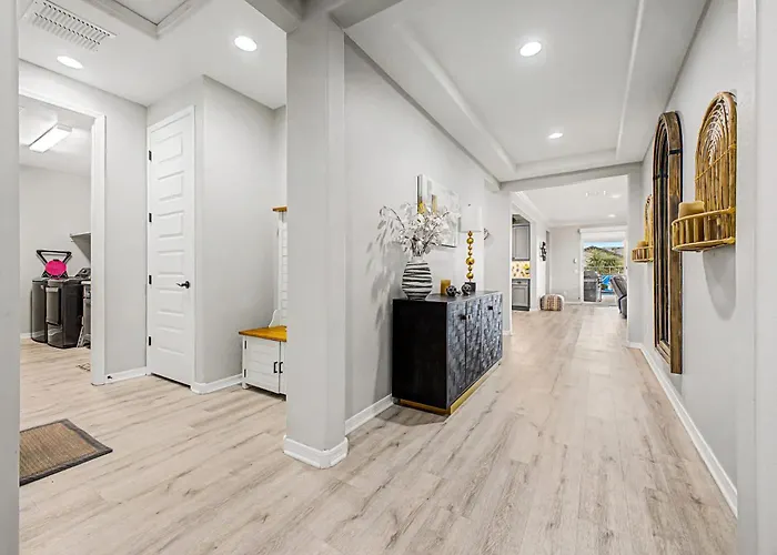 4br Near Westgate - Heated Pool Fire Pit & Bbq * Glendale