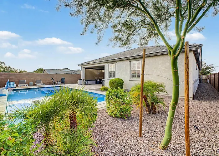 Holiday home 4br Near Westgate - Heated Pool Fire Pit & Bbq Glendale