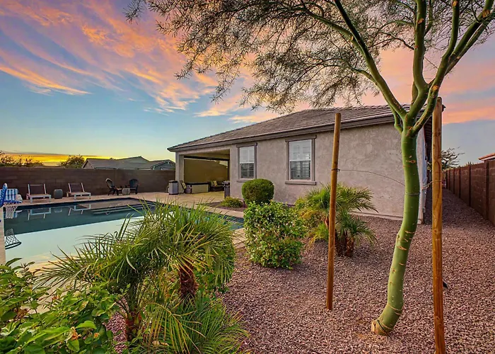 4br Near Westgate - Heated Pool Fire Pit & Bbq Holiday home *