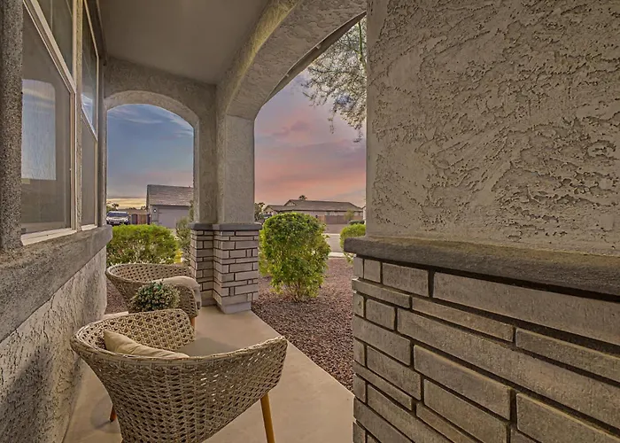 4br Near Westgate - Heated Pool Fire Pit & Bbq Glendale